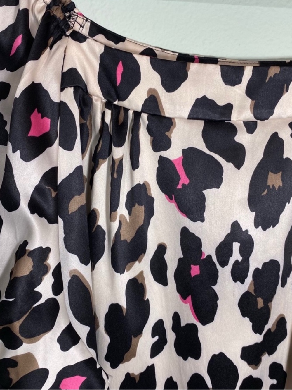Cato Leopard Print Puff Sleeve Blouse in Cream with Pink Accents Size 18/20 - Picture 7 of 7